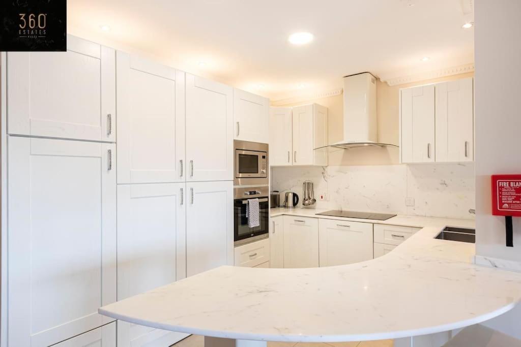 One Of A Kind, Seafront Property In St Georges Bay By 360 Estates Saint Julian's Exteriér fotografie